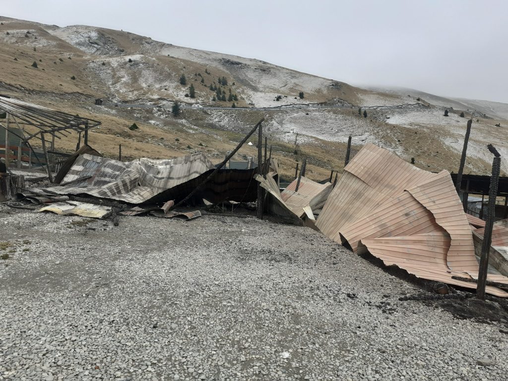 Stâna Ștefanu de pe Transalpina, incendiată de persoane necunoscute