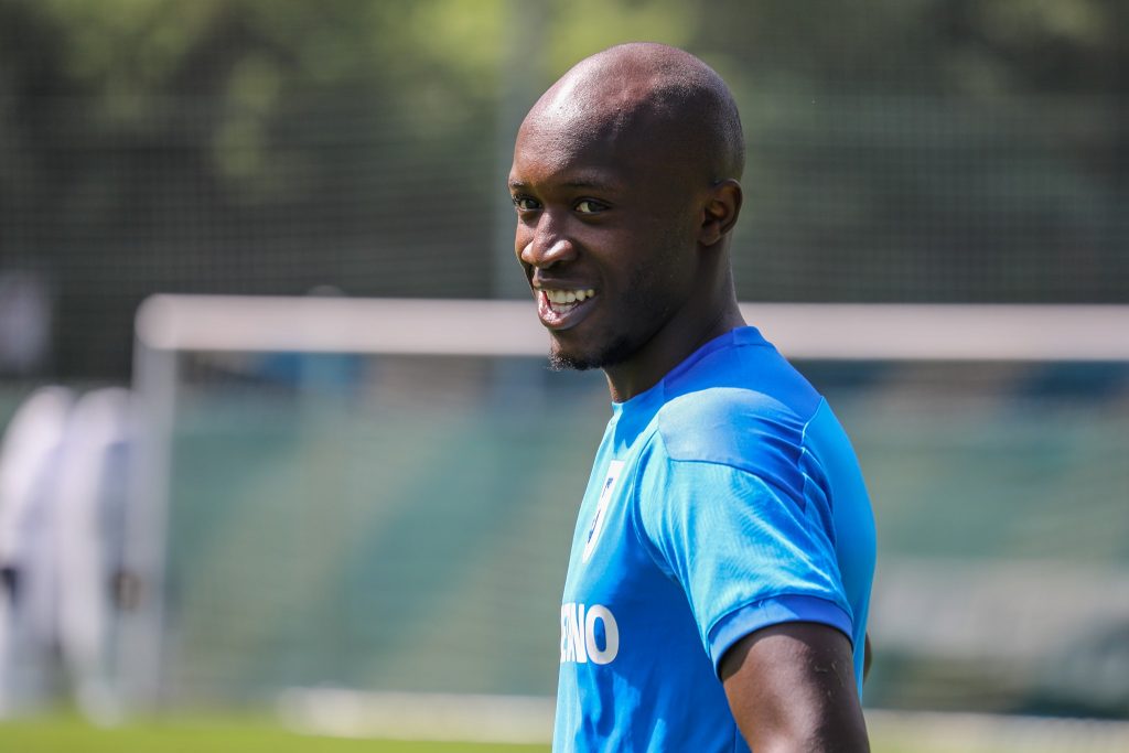 Jucător format de Paris Saint-Germain, transferat de Universitatea Craiova