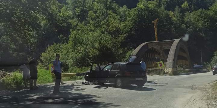Accident pe un pod din Defileul Jiului