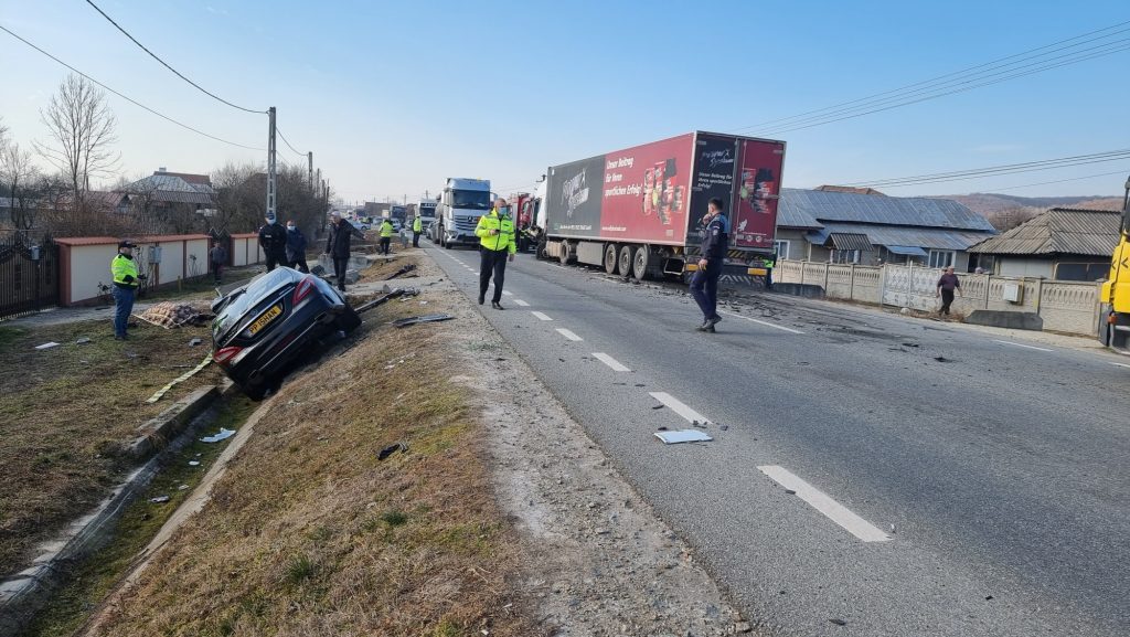 VIDEO Imagini teribile de la accidentul de la Moi. Mama șoferului vinovat și-a pierdut viața