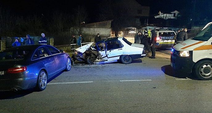 Accident produs pe o stradă din Tg. Cărbunești de un șofer aflat sub influența alcoolului