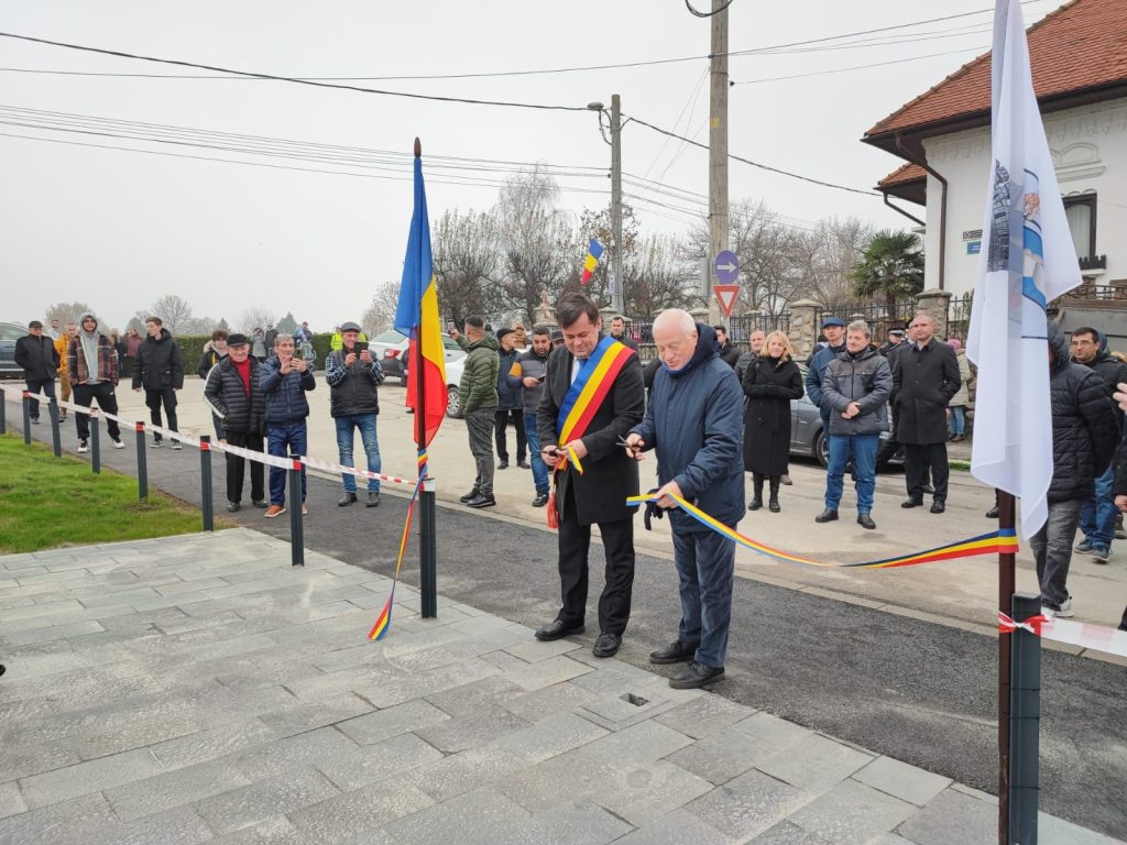 Parcul de lângă Coloana „fără Sfârșit“ a fost inaugurat de 1 Decembrie