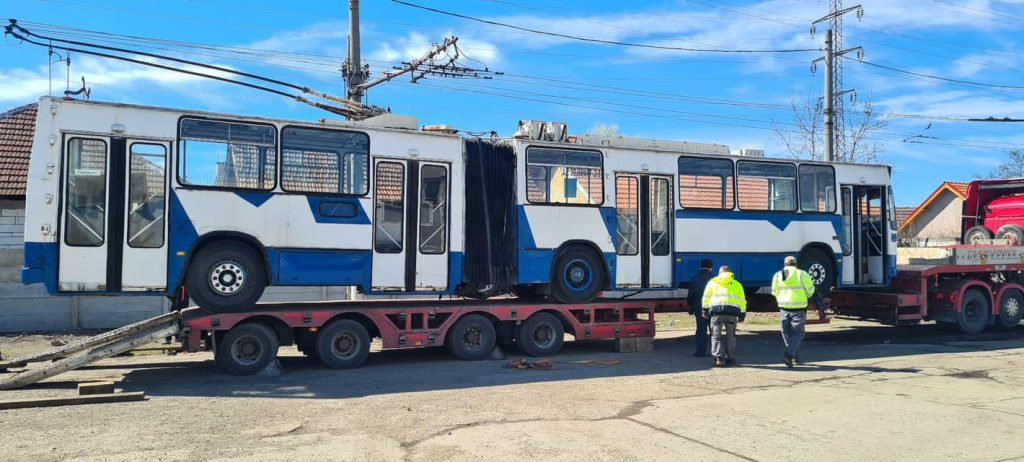 Troileibuz din Târgu Jiu, expus la Muzeul Transporturilor din Timișoara. Ce sumă a încasat Transloc