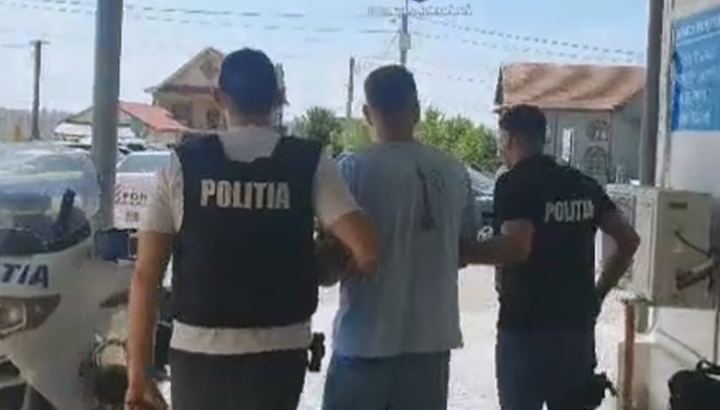 Doi gorjeni au fost reținuți pentru furt de cai