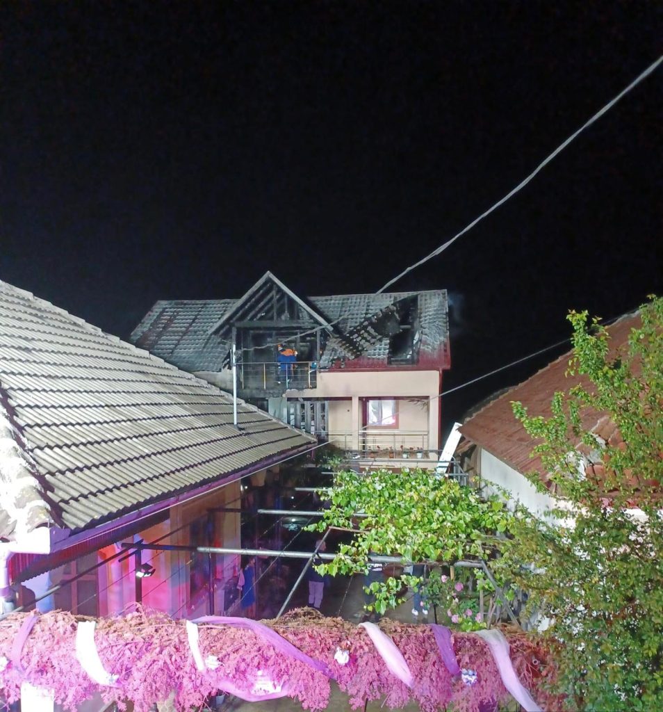 Incendiu la o casă din comuna Runcu
