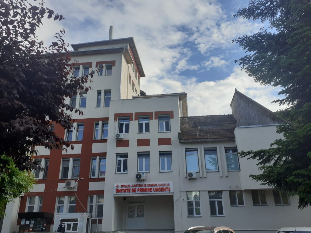 Medicii UPU Târgu-Jiu au salvat un bărbat de 38 de ani intrat în stop cardio-respirator la locul de muncă