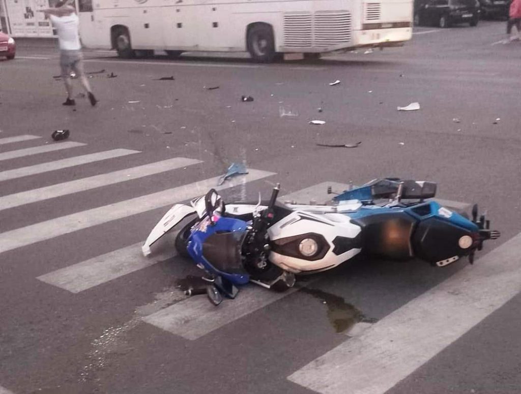 Motociclist rănit într-un accident în zona Autogării