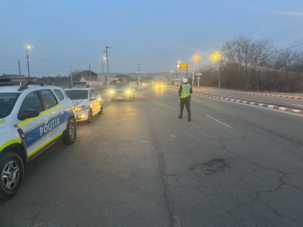 Peste 50 de șoferi au fost amendați pentru oprire neregulamentară