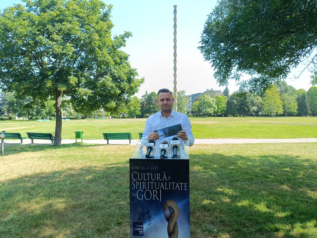 Manifestări artistice de amploare în Parcul Coloanei dedicate omului de cultură Viorel Gârbaciu de la moartea căruia se împlinesc 7 ani