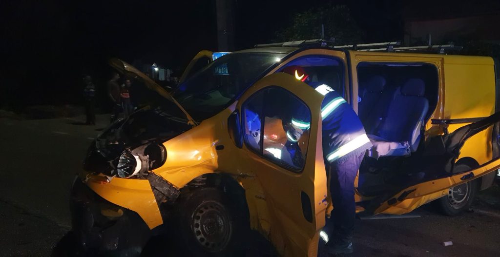 FOTO: Accident cu nouă persoane rănite în județul Gorj