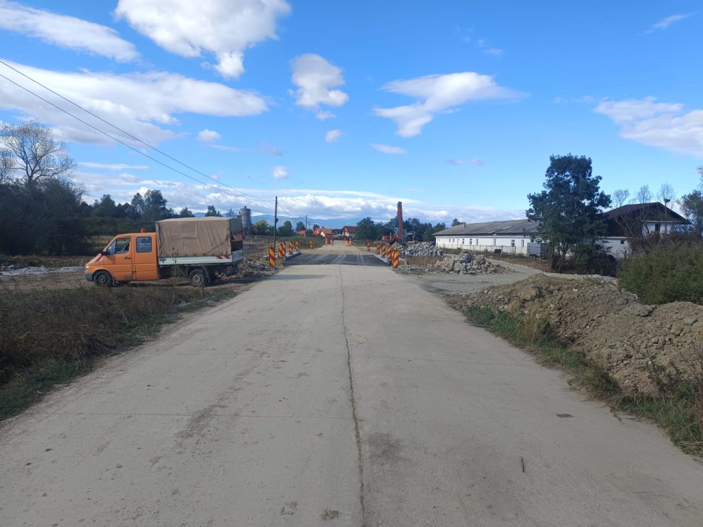 Circulația redeschisă pe DJ 663 A, Târgu Jiu – Țicleni, după finalizarea lucrărilor la podul din Dănești