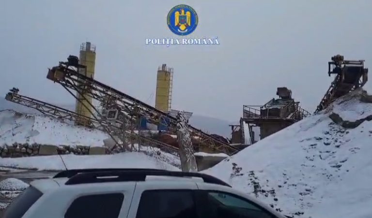 VIDEO Percheziții la sediile și locuințele reprezentanților unei firme care deține mai multe balastiere