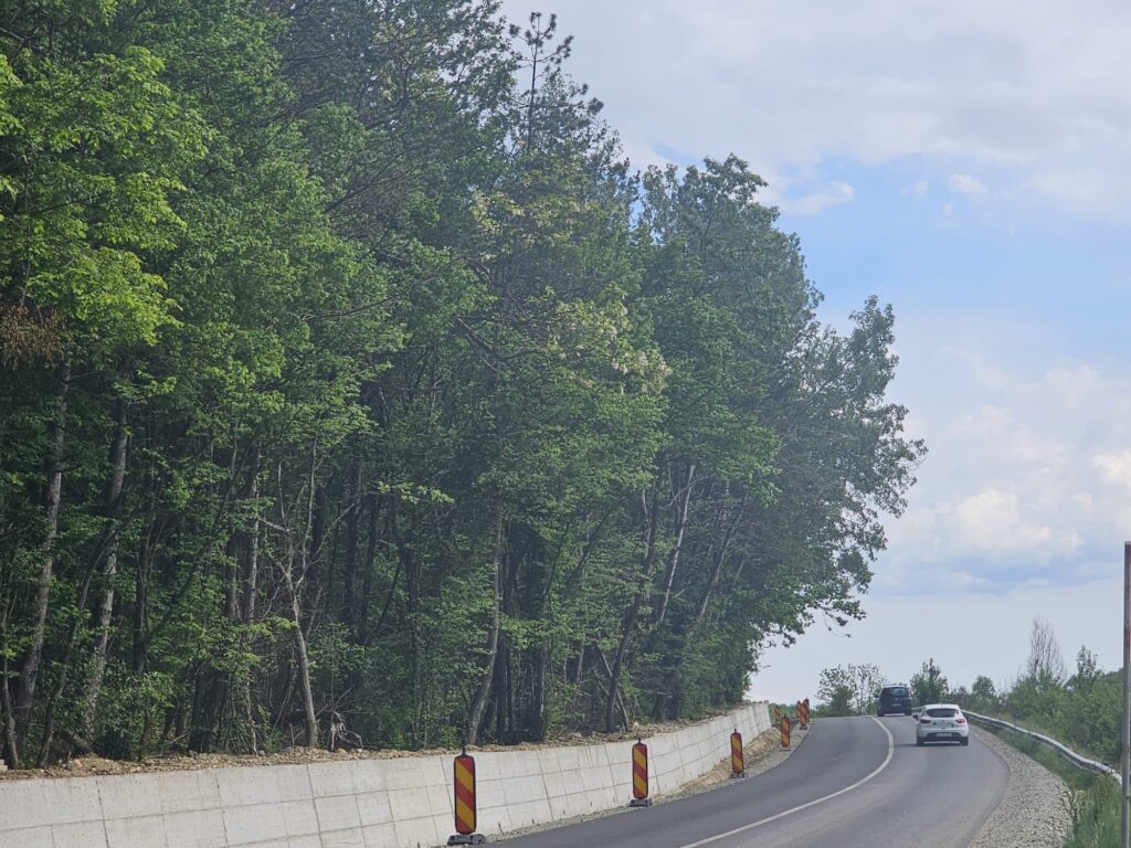 Pericole pe drumul național Târgu Jiu – Baia de Aramă