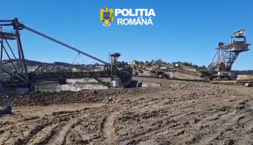 VIDEO Membri ai unei comisii de la CEO sunt acuzați de abuz în serviciu, instigare la abuz în serviciu și fals în înscrisuri sub semnătură privată,