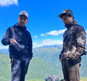 Tineri francezi, voluntari în Parcul Național Defileul Jiului