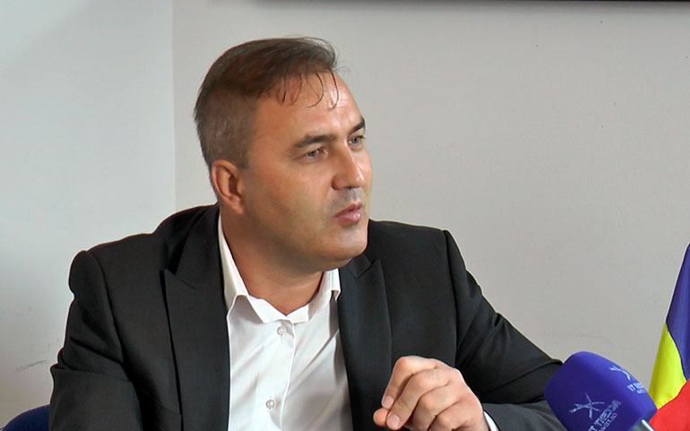 Primarul liberal de la Roșia de Amaradia: „Pentru mine, este o mare dezamăgire acest domn Veștea!“