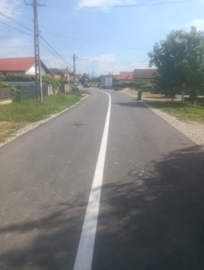 A fost modernizat drumul din satul Tămășești