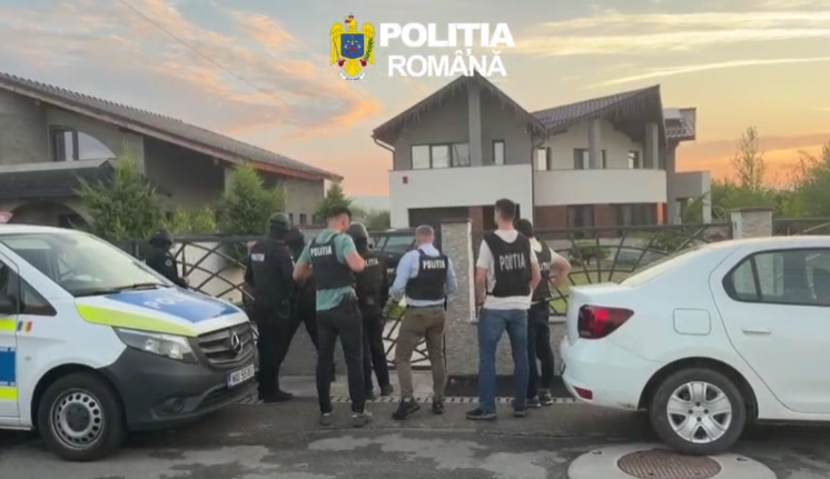 VIDEO Percheziții în Gorj și Mehedinți într-un dosar privind decontarea nelegală a unor prestări de servicii cu utilaje