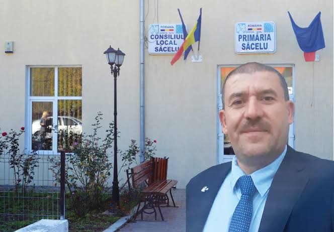 Primarul comunei Săcelu a fost amendat cu 5.000 de lei