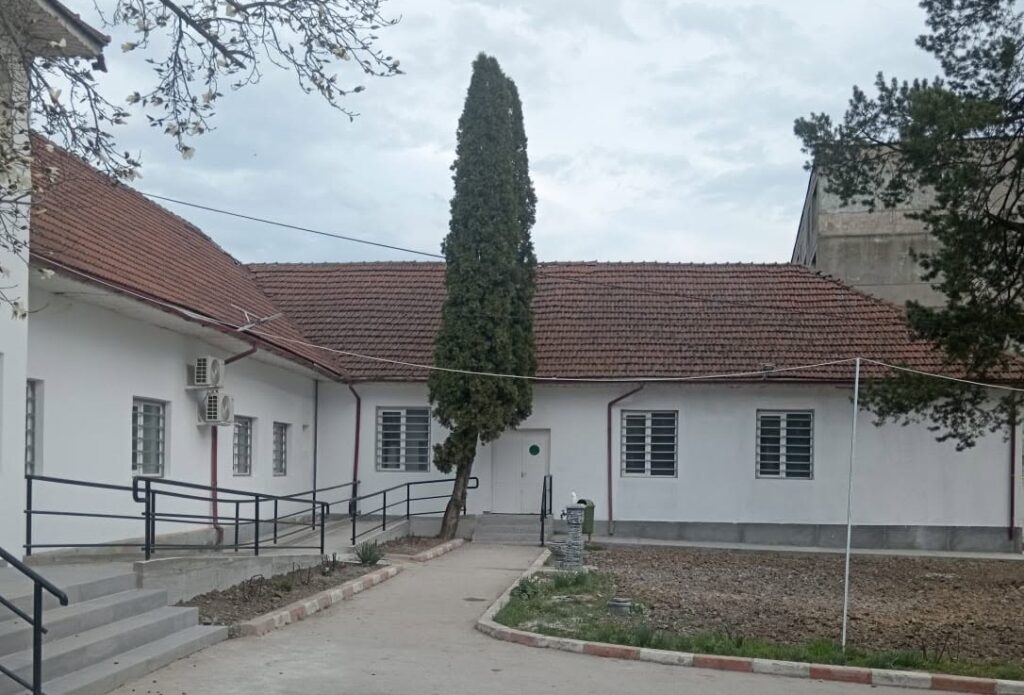 Centru de criză pentru adulți cu dizabilități, operațional la Mătăsari. Poate găzdui 18 persoane